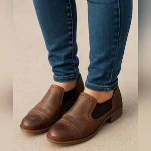 Korks Distressed Leather Slip-On Loafers Women’s 8M Brown Cap Toe Comfort Casual